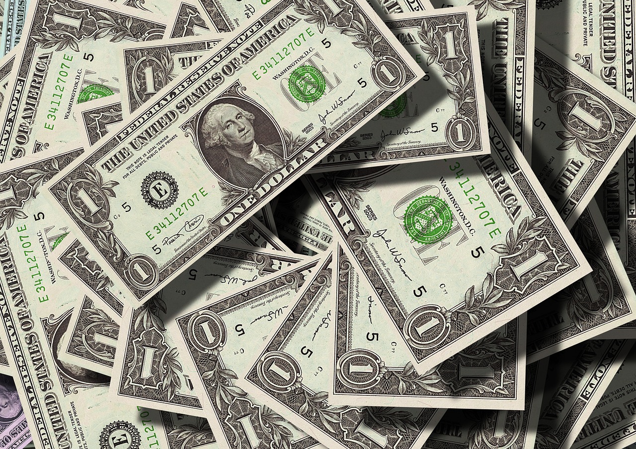US dollar bills — the quiet rise in sportsbook juice and casino house edge that recreational bettors rarely notice